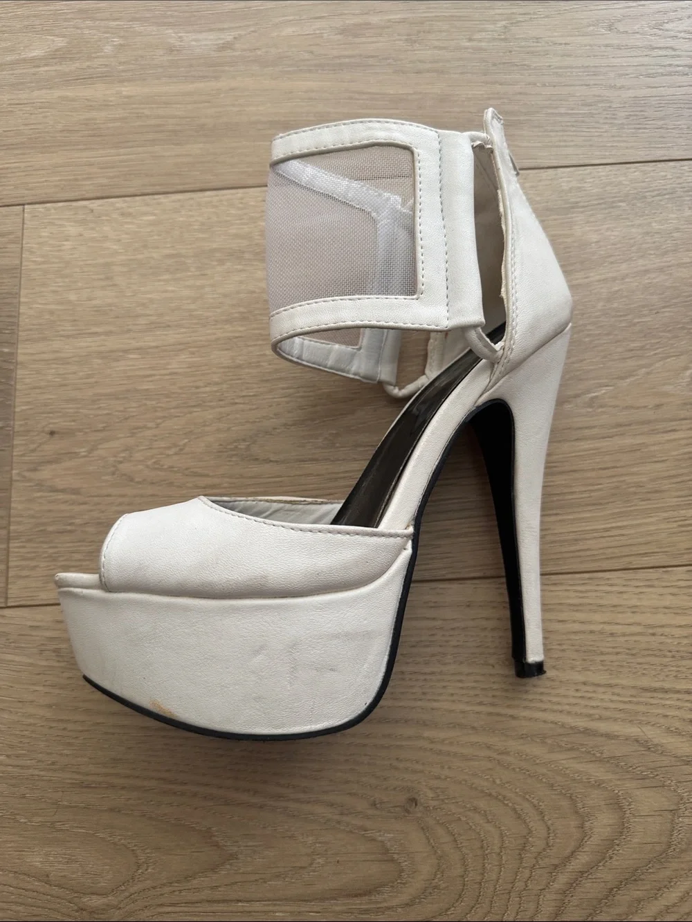 Charlotte Russe sleek white
